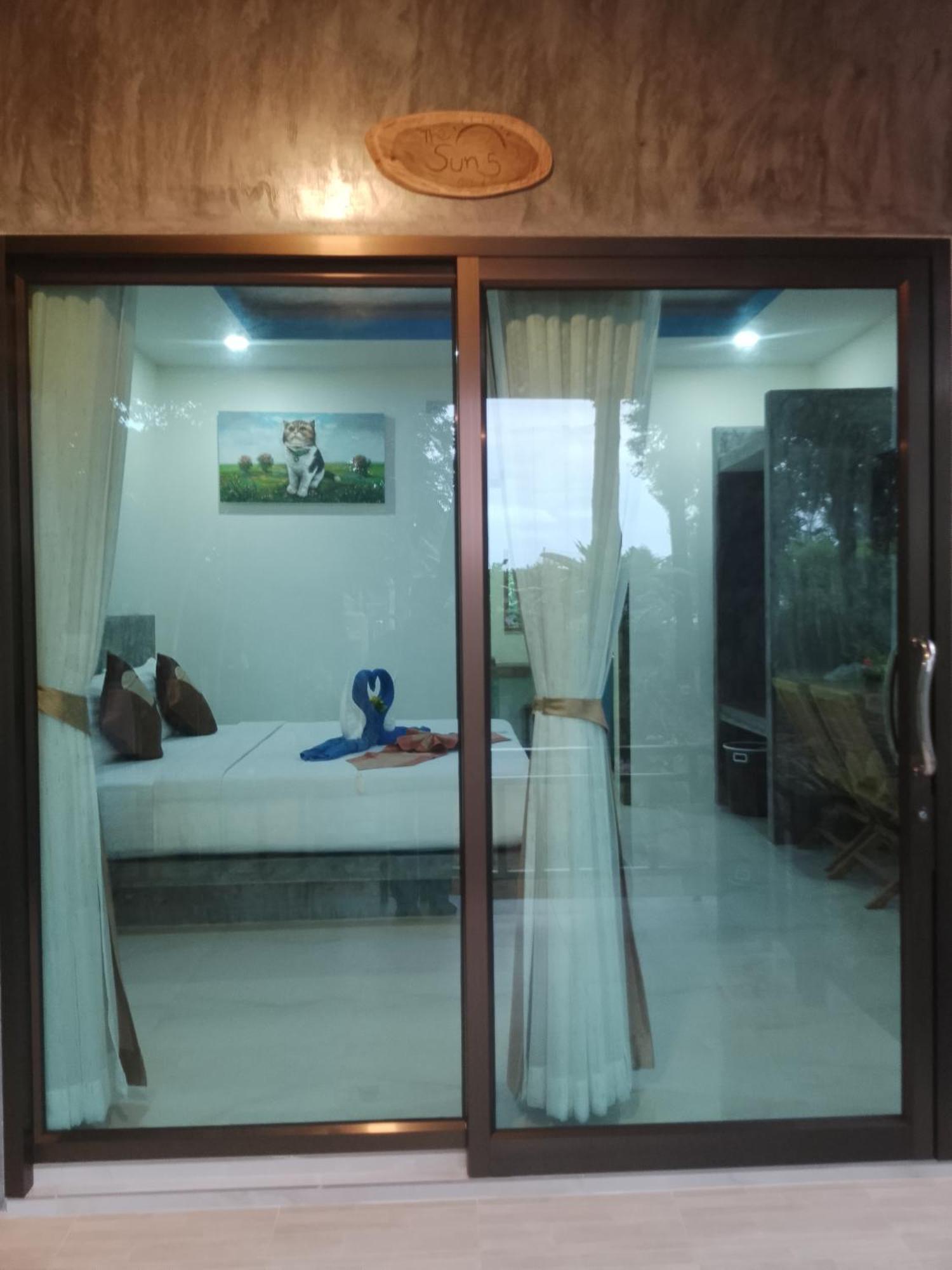 The Sun Long Beach Resort Ko Lanta Exterior foto